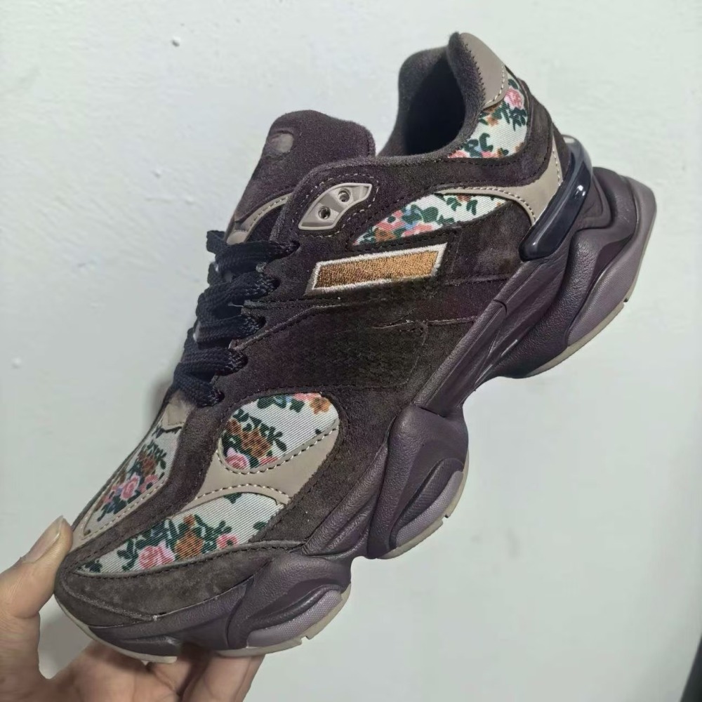 96 With shoe box