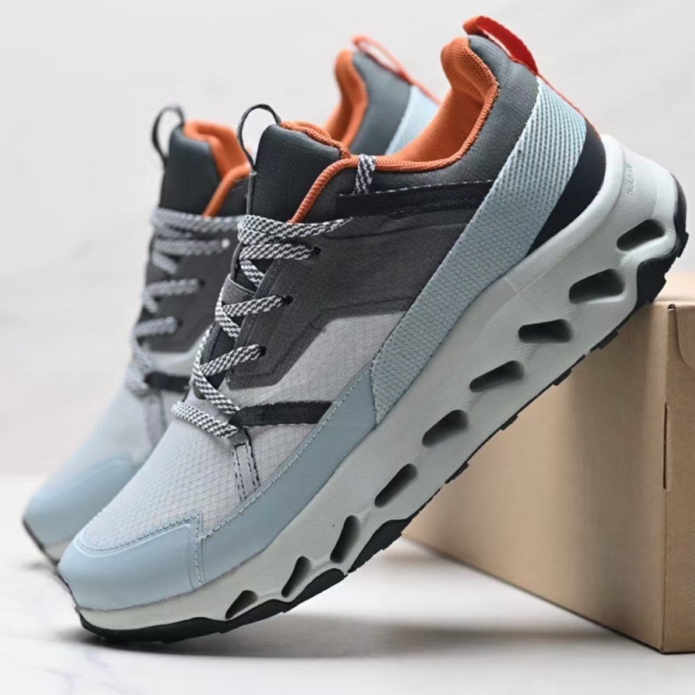 cdhor With shoe box