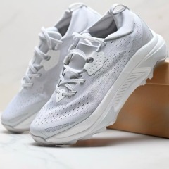 Zeg-Light Gray White