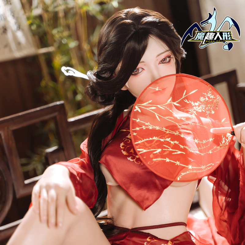 150cm Mozu Doll Ling Hong - Anime series articulated dolls made of silicone in a 1:1 scale Jelly boobs, eyelash and eyebrow implants.(Note: that the package does not include clothes)