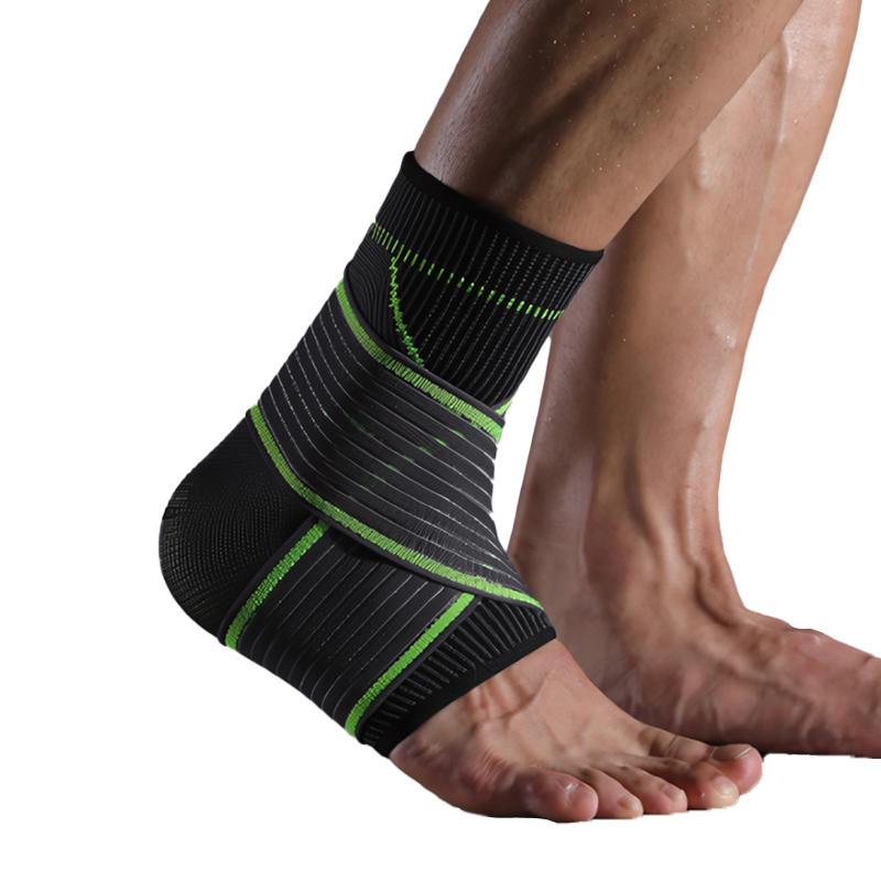 Novetec Adjustable Compression Ankle Support Black Medium Sports Protection for Men Women Stabilizes Ligaments Plantar Fasciitis