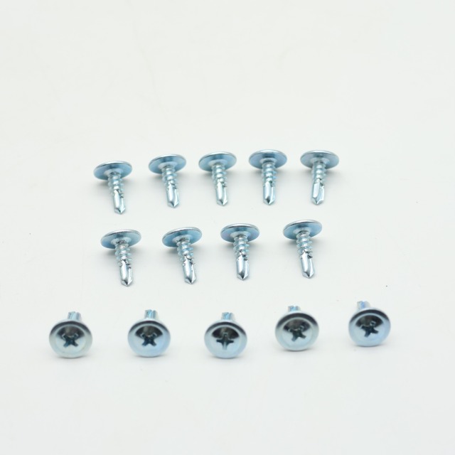 برغي ذاتي الحفر برأس الجمالون (TPH)