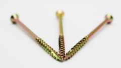 رأس زهرة البرقوق، خيط ذاتي اللولبة، ذيل مقطوع