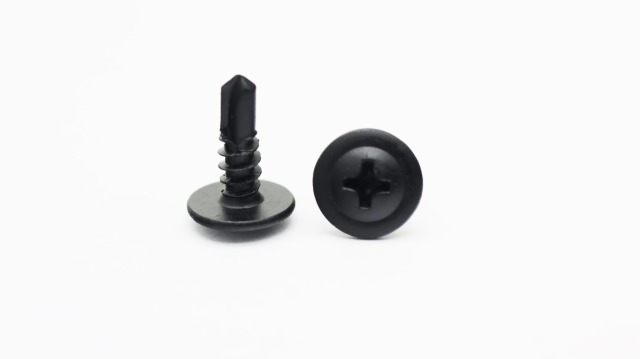 Truss head self drilling screw black phosphated