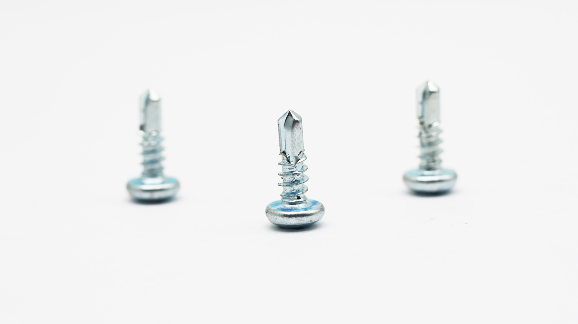 Pan head self drilling screw