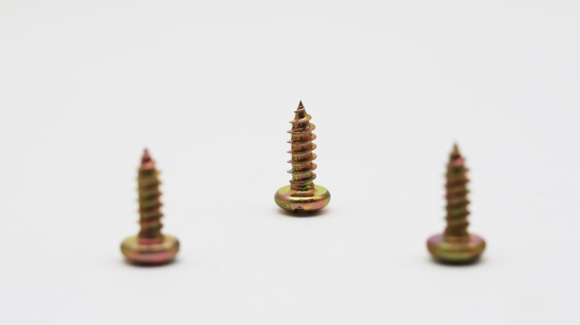 برغي ذاتي اللولبة برأس مسطح من نوع فيليبس + مشقوق