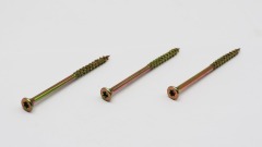 رأس زهرة البرقوق، خيط ذاتي اللولبة، ذيل مقطوع