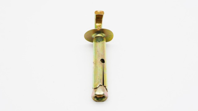 Water heater expansion bolt with hook
