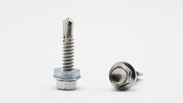 Stainless steel hex head self drilling screw