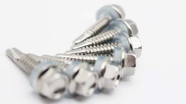 Stainless steel hex head self drilling screw