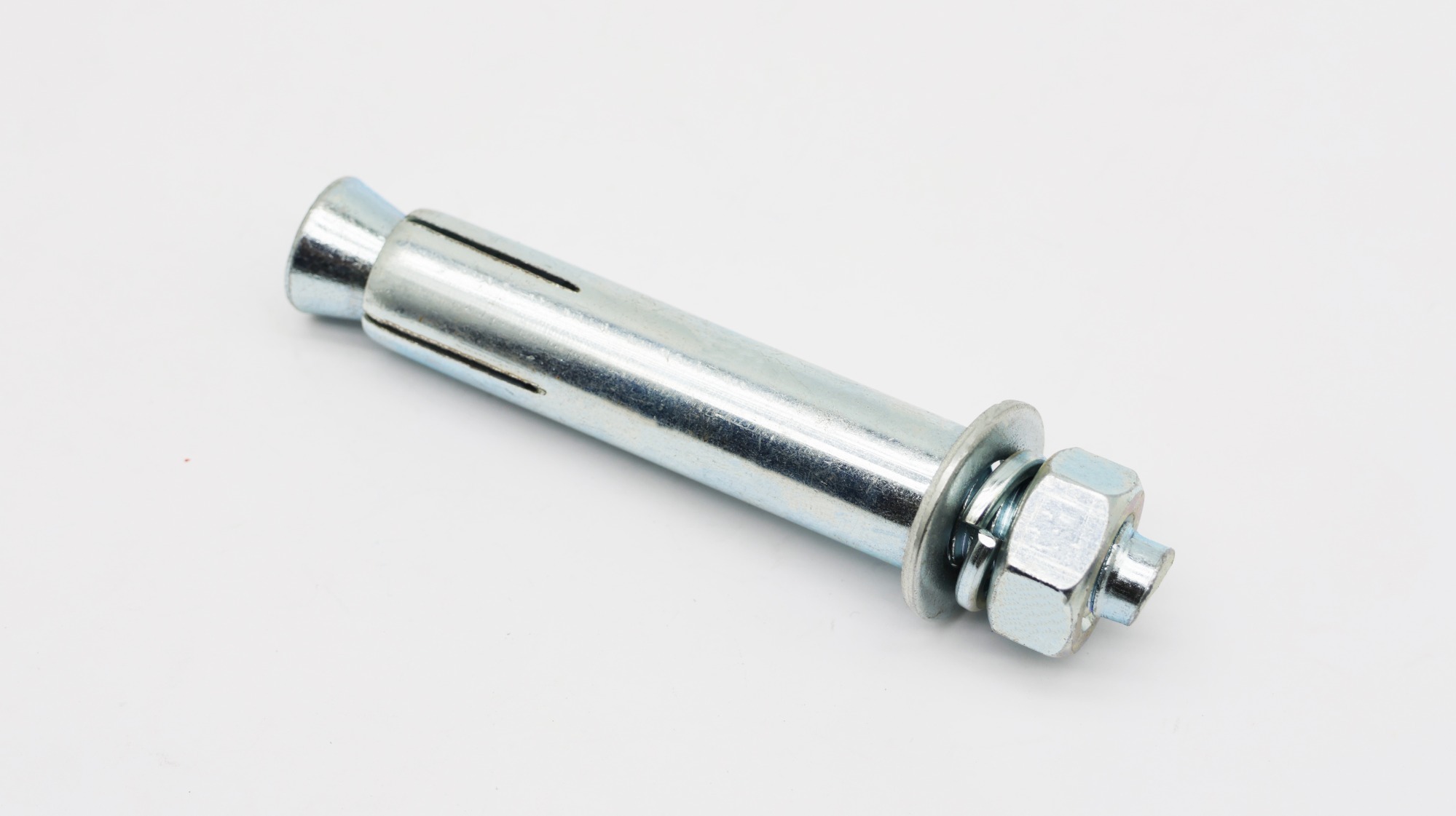 Expansion bolt