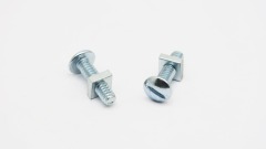 برغي آلي ذو رأس دائري مشقوق