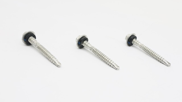 Double threaded hex head SDS with EPDM mechanical galvanized