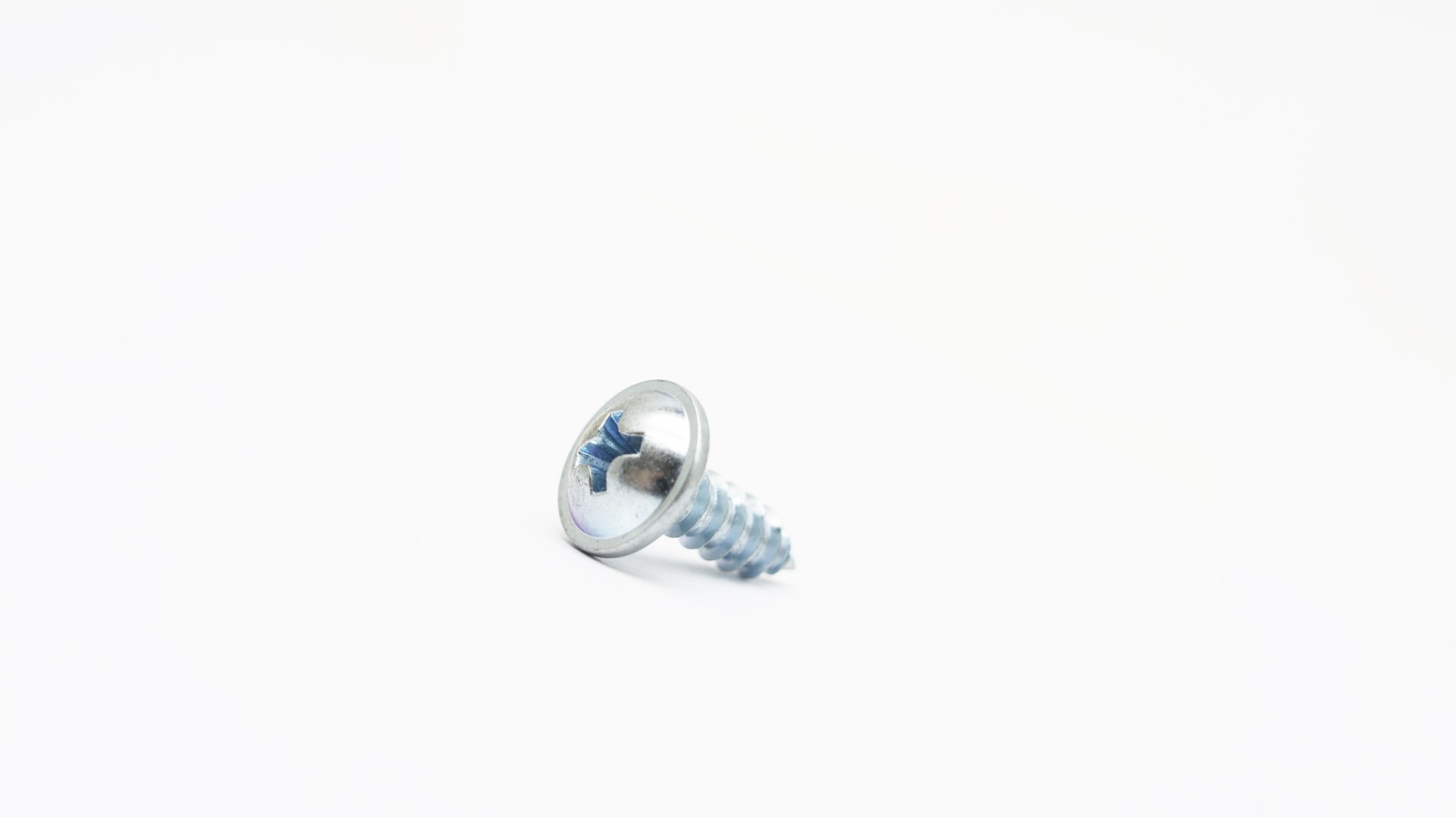 Phillips Round head self tapping screw with pad