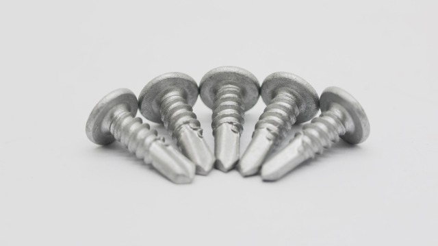 برغي ذاتي الحفر برأس غسالة RUSPERT