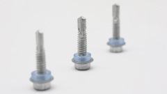 برغي ذاتي الحفر برأس سداسي مع غسالة من البولي فينيل كلوريد