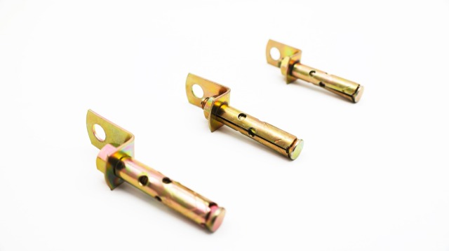 برغي التمدد على شكل حرف L