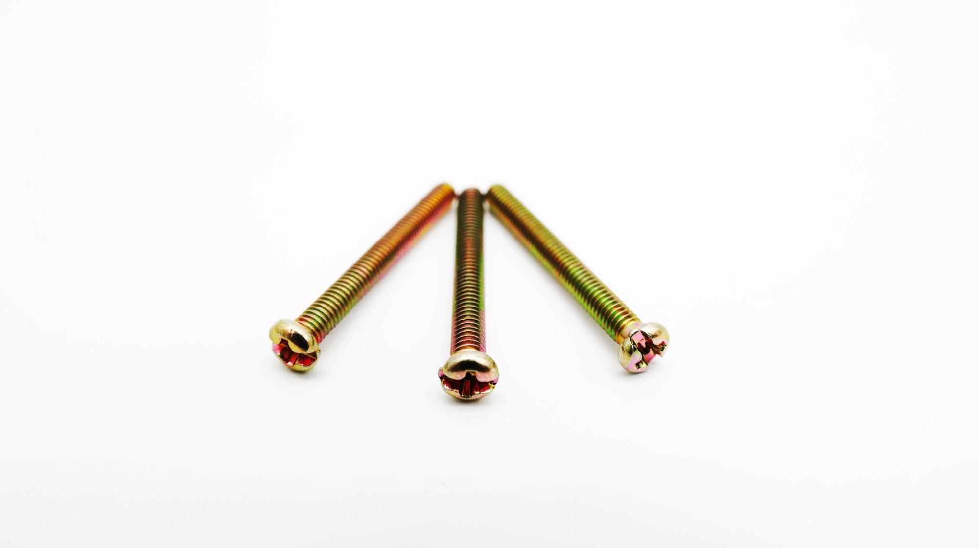 Pan head machine screw with slotted