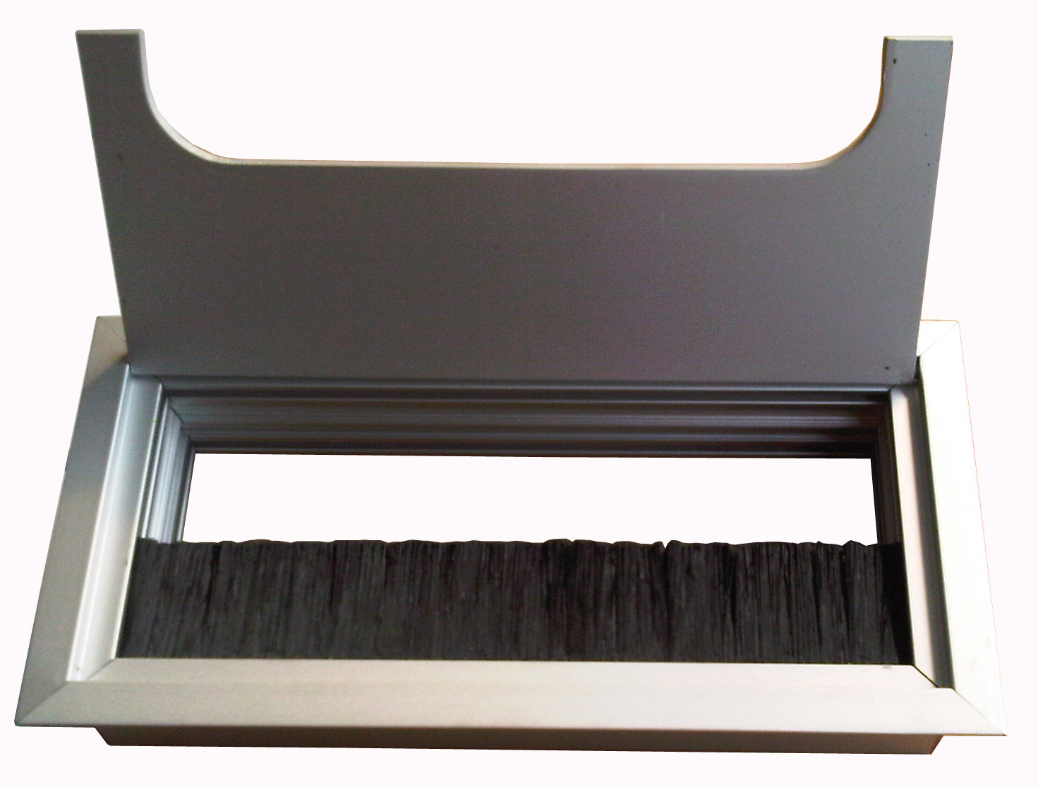 Air Diffuser & Brush Grommet