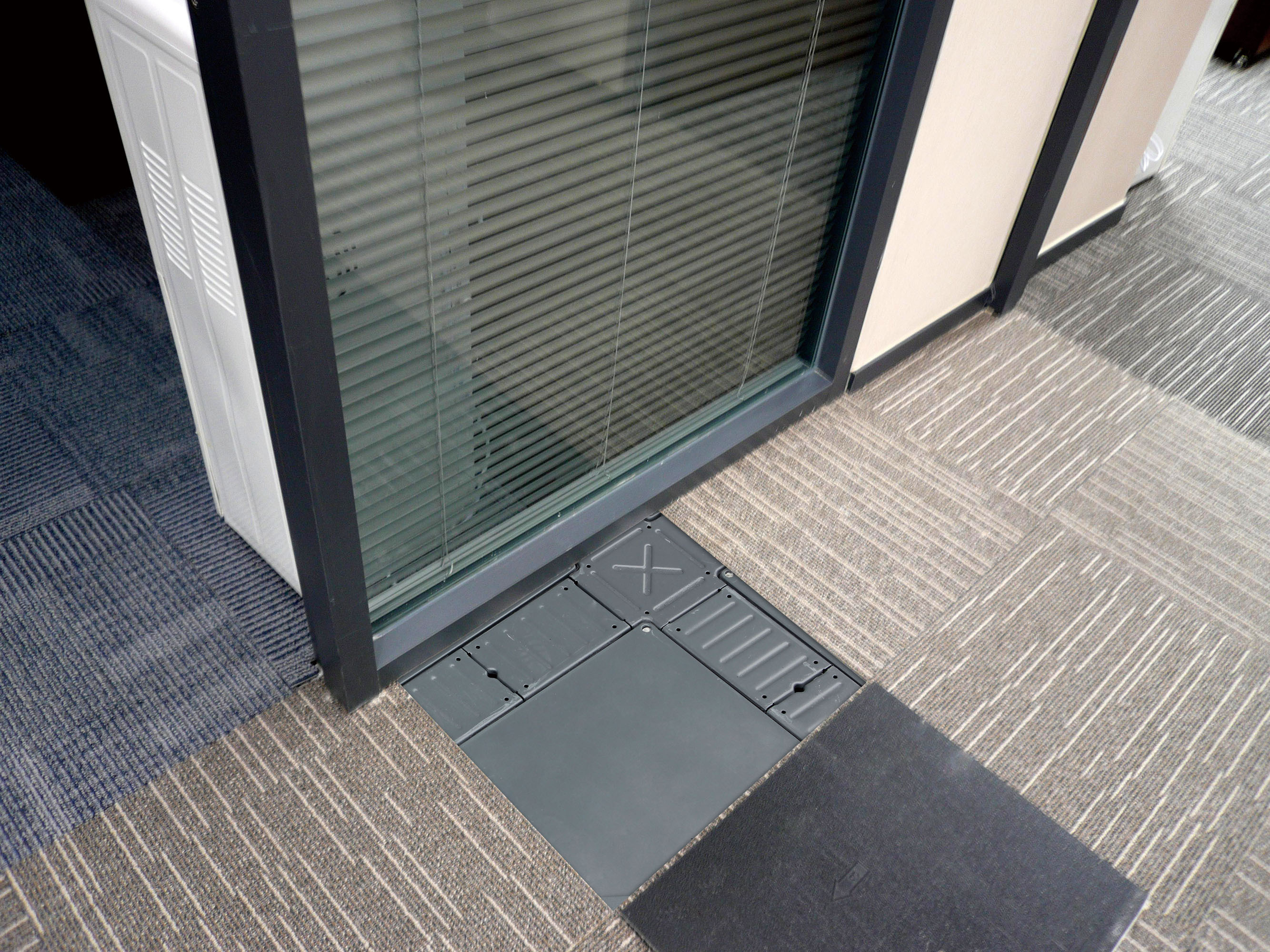 Excellent Lowest Trunking Bare Steel Raised Floor