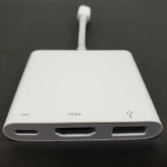 USB-C Digital AV Multiport Adapter A1621 Used