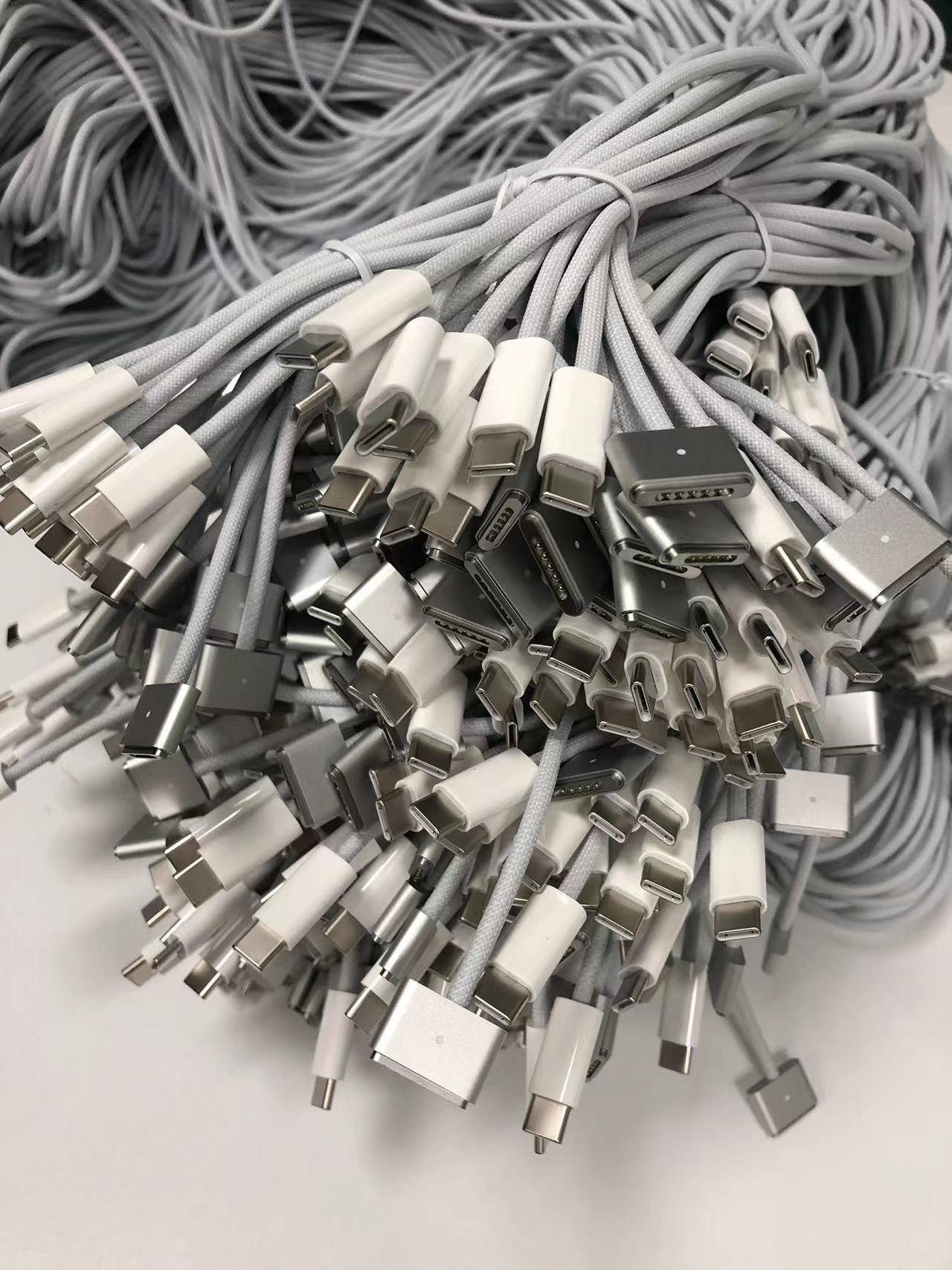 Genuine OEM Apple USB-C type c to MagSafe 3 Cable 2 M- MLYV3AM/A