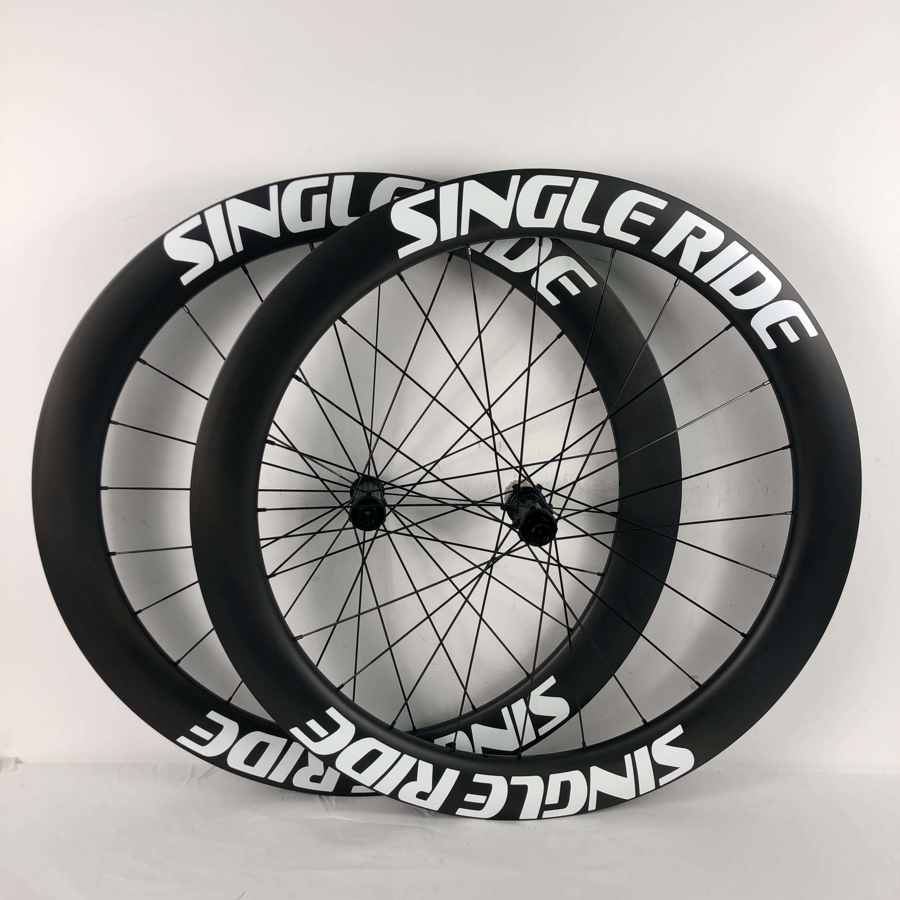 Customized road bike cyclocross bicycle disc brake carbon wheels with Novatec D411 DT swiss 350s/240s hubs pillar PSR 1420 or Sapim CX ray spokes CN n