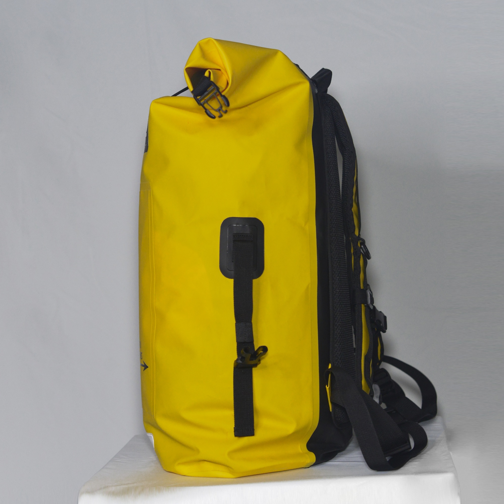 IT'S THERE Sports bags