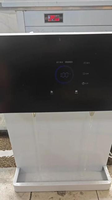 Tankless Desktop RO Water Cooler | Compressor Cooled Direct-Pipeline Water Dispenser