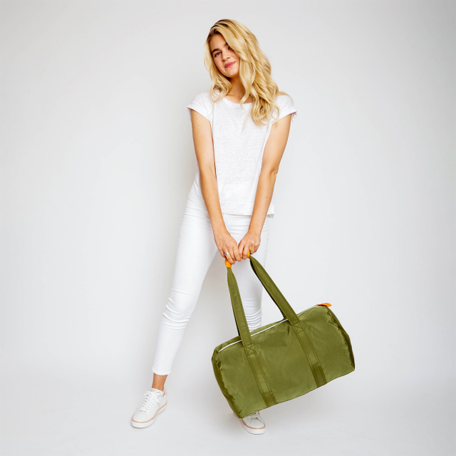 Nylon Duffel Bag All Season Sports Bag Water Resistant