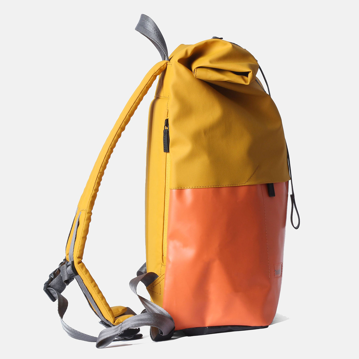 Modern Design Eye Catcher Cycling Exploring Backpack Recycled PET Waterproof Bag Adjustable Chest Strap