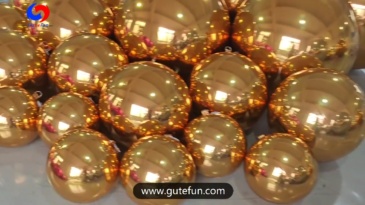 Gold shiny balls