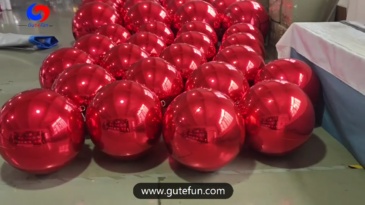 Red shiny balls