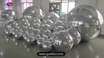 Silver shiny balls