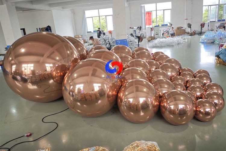 Rose gold shiny balls
