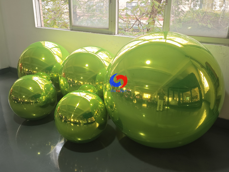 Green shiny balls for luxury party events decorations