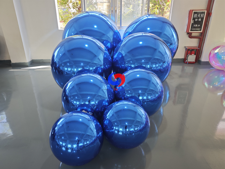 8Pcs blue shiny balls