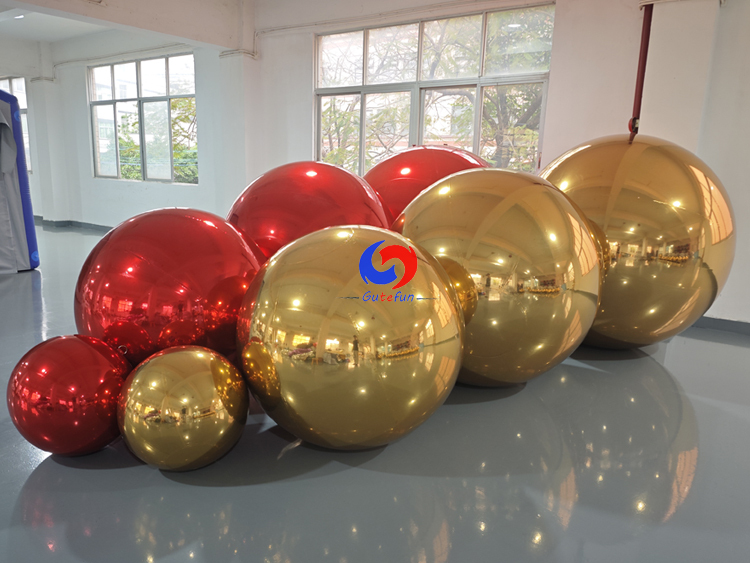 4pcs gold +4pcs red shiny balls