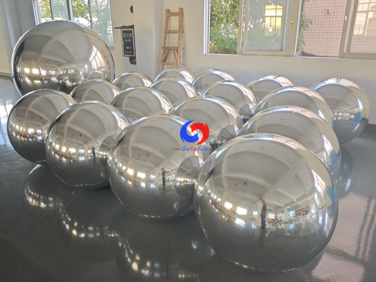 17Pcs silver shiny balls