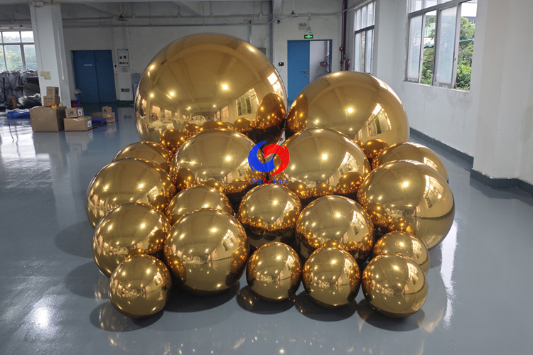 18pcs gold shiny balls