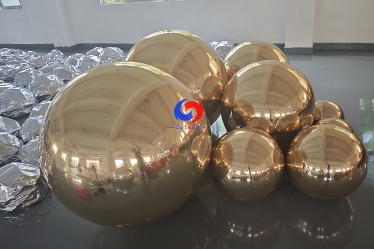 8pcs light gold shiny balls