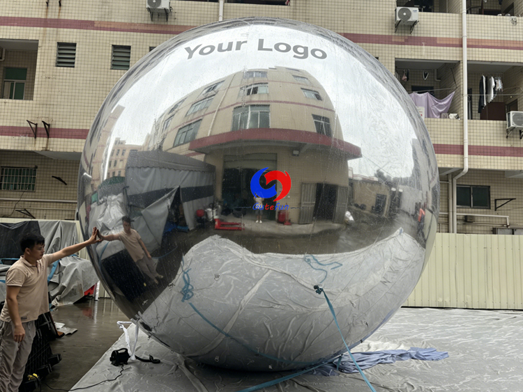 Custom 5M Inflatable Mirror Ball, Seamless Chrome Inflatable Mirror Sphere for Brand Events, Festivals & Commercial Displays