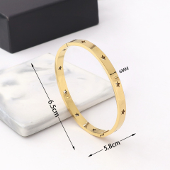 American Style Hot Sale Hollowed Five-pointed Stars Bracelet Stainless Steel Clasp Bracelet Fashion for Women
