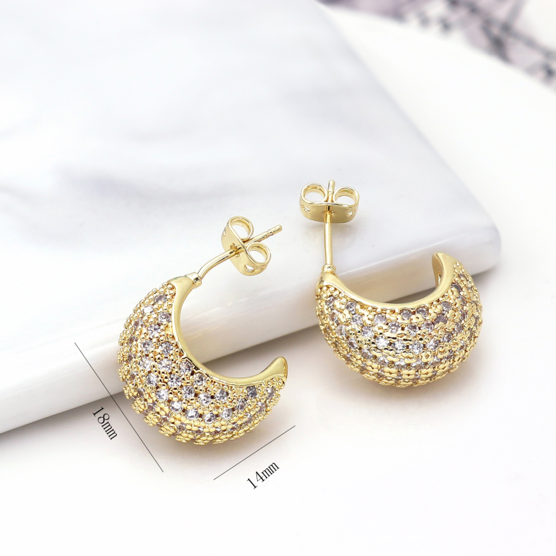 New Design Micro Pave Moon Copper Stud Earrings Fashion Jewelry For Ladies