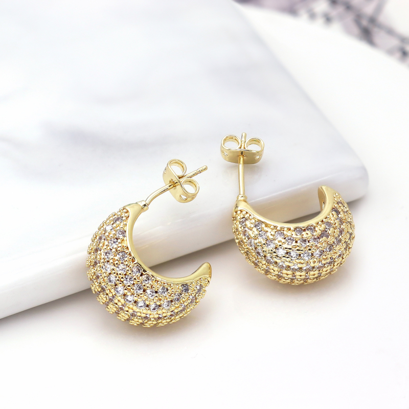 New Design Micro Pave Moon Copper Stud Earrings Fashion Jewelry For Ladies