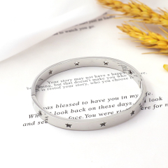 American Style Hot Sale Hollowed Five-pointed Stars Bracelet Stainless Steel Clasp Bracelet Fashion for Women