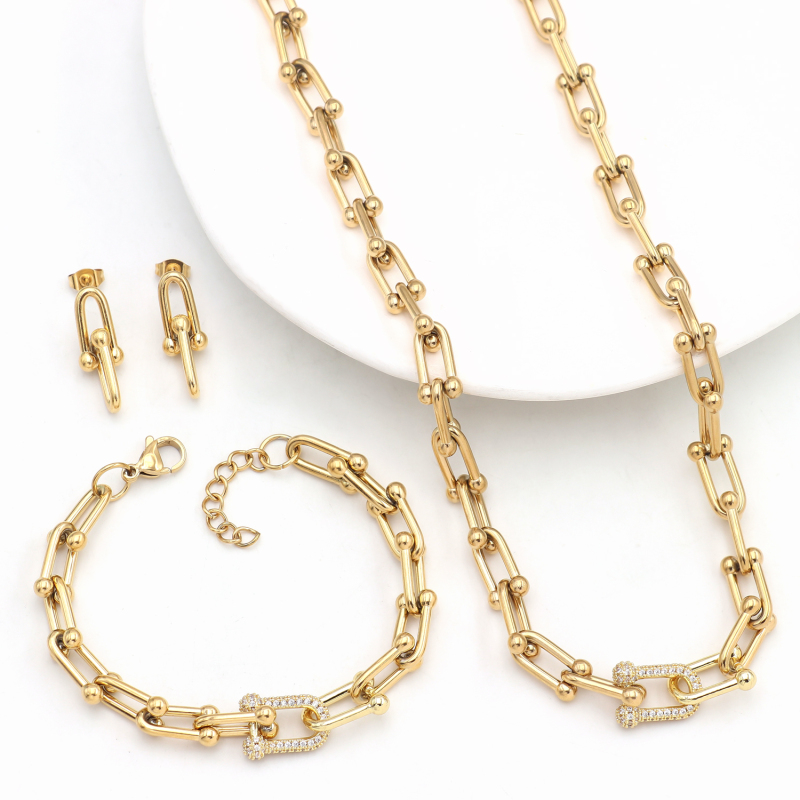 Cross-border Fashion Stainless Steel Horseshoe Buckle Necklace  Setnon-fading Stud Earrings and Diamond-inlaid Jewelry