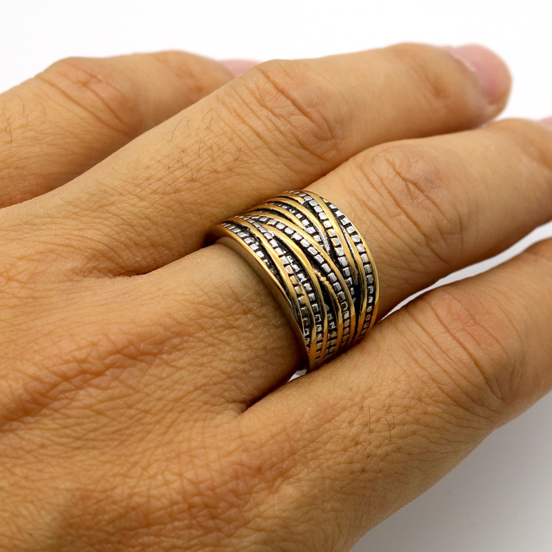 Retro Style Ladies Titanium Steel Ring Trendy Inlay Stainless Steel Color Rope Ring Wholesale Jewelry