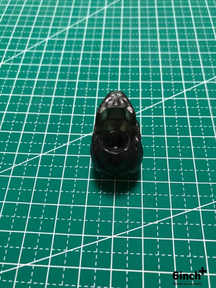 Mezco One:12 Gomez of Death – HEAD