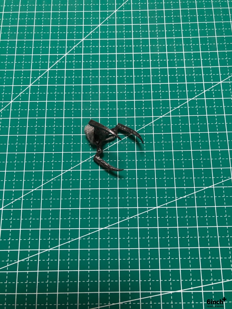 Mezco One:12 Gomez - Stealth Ops Edition grappling hook